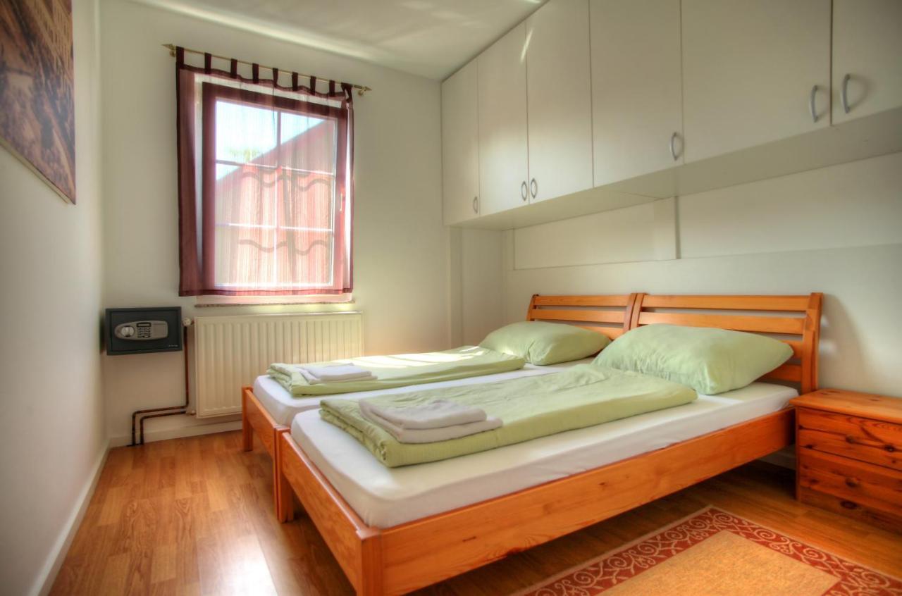 Bokun Apartments II Сисак Екстериор снимка