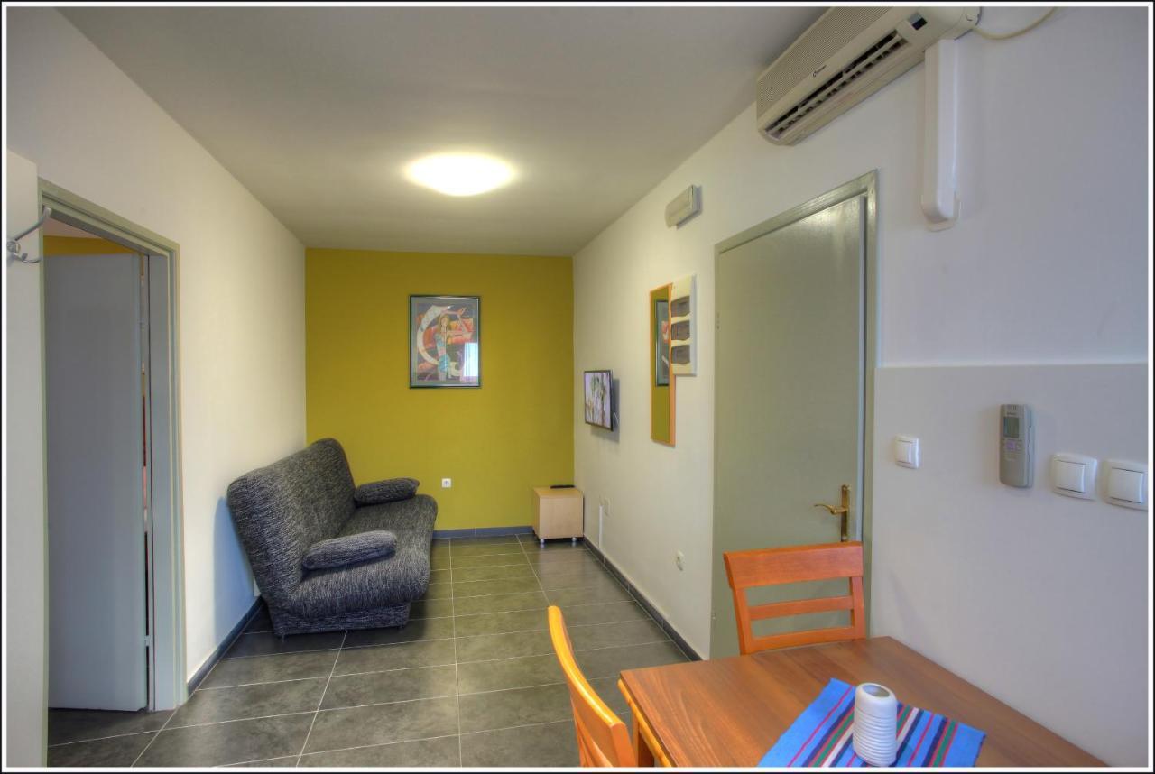 Bokun Apartments II Сисак Екстериор снимка