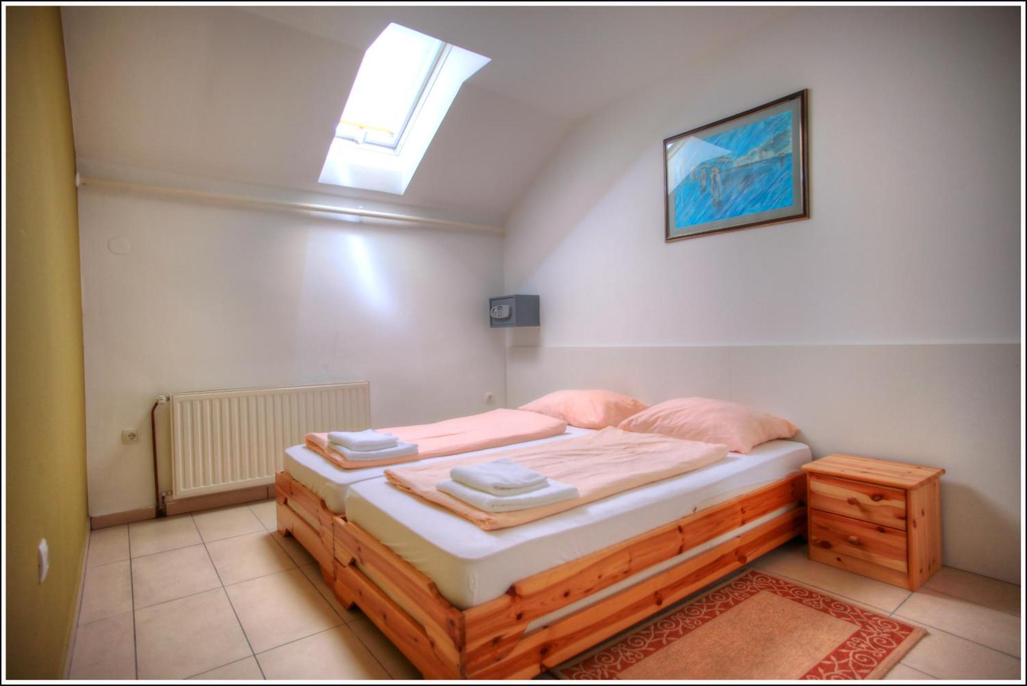 Bokun Apartments II Сисак Екстериор снимка